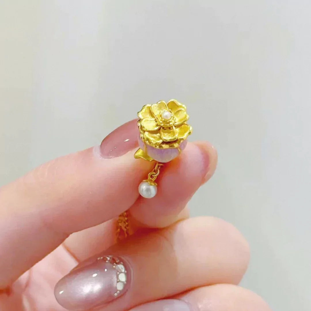 Aurora Rose Necklace – The Blossom of Love