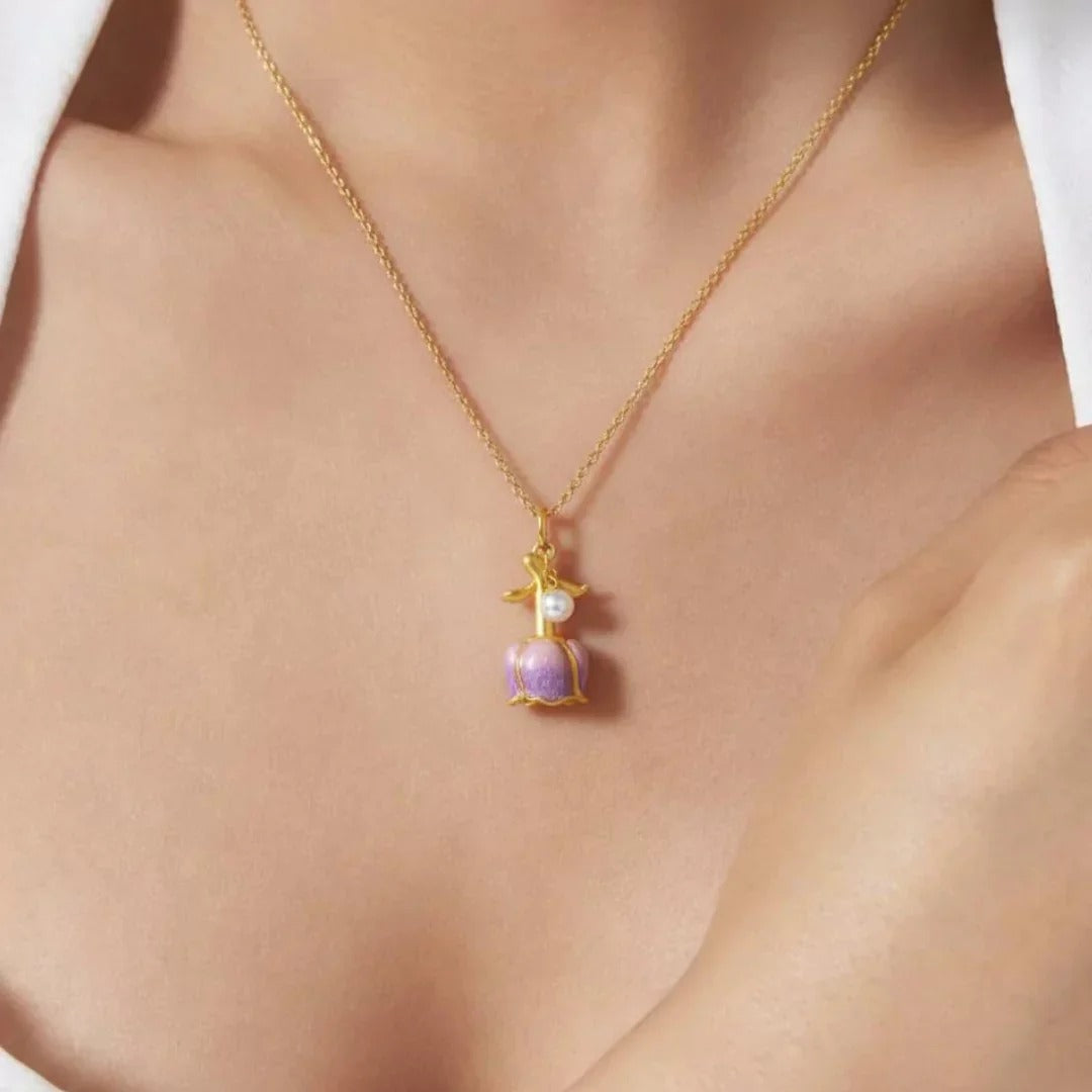 Aurora Rose Necklace – The Blossom of Love